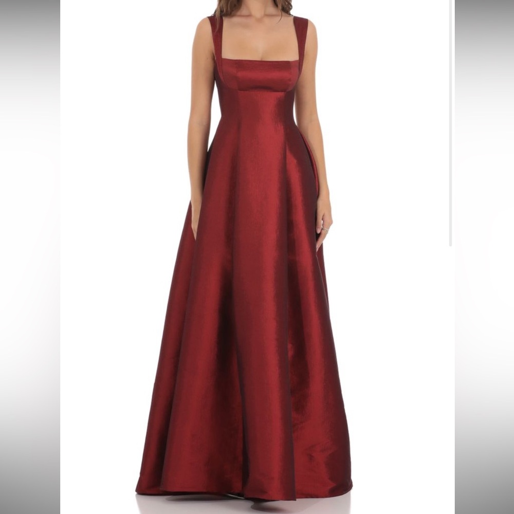 Lucy in the sky maroon dress